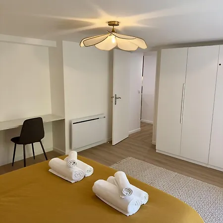 La Parenthese Maisonneuve Apartment