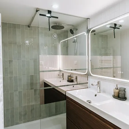 La Parenthese Maisonneuve Apartment *
